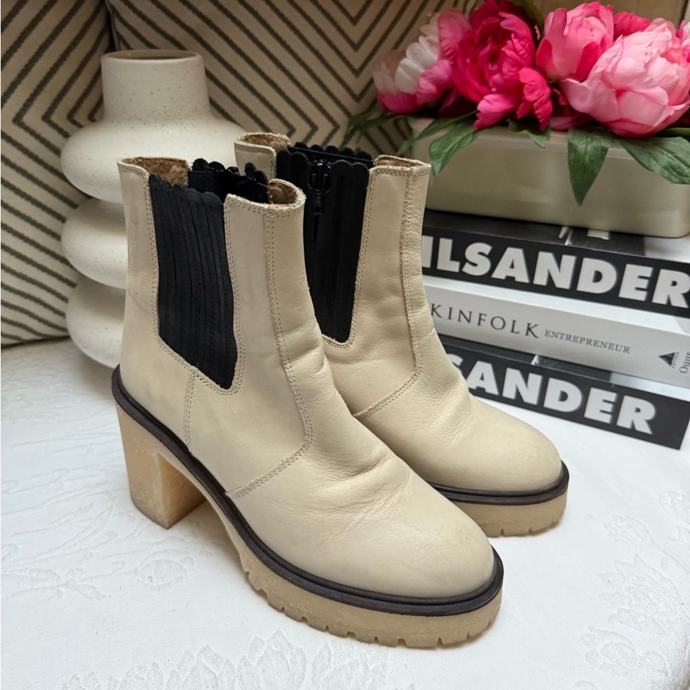 Free People Cream and Black Heeled Chelsea Boots - Picture 8 of 11